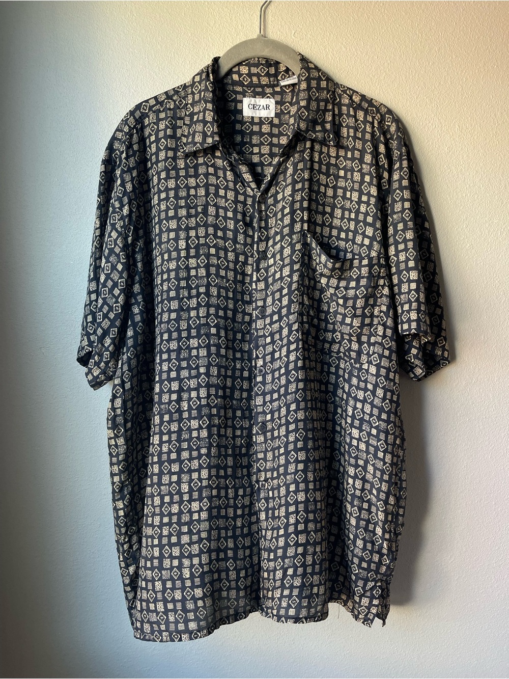 Vintage 1990s Mens 100% Silk Button Front Shirt